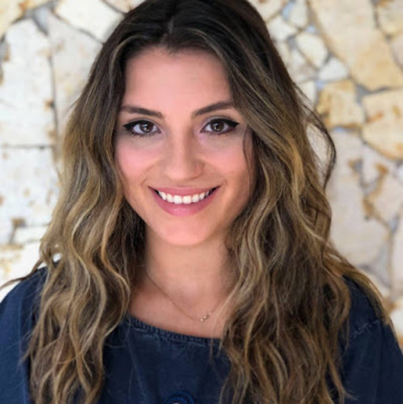 Meet your Posher, Mara - Picture 1 of 1